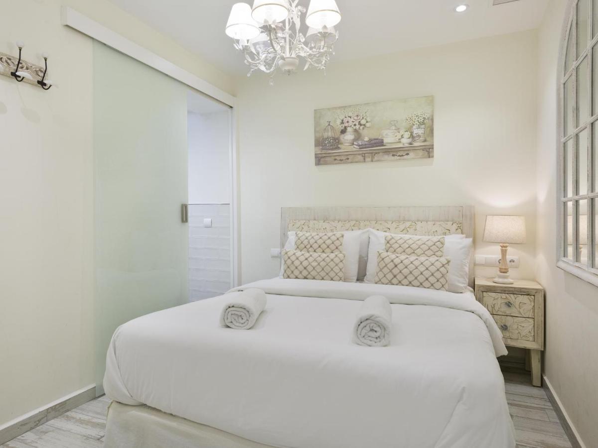 Sitges Spaces Mediterranean Apartments 5 Bedrooms, 4 Bathrooms, 75M2 Terrace, Centre Sitges- Sleeps 11 Zewnętrze zdjęcie