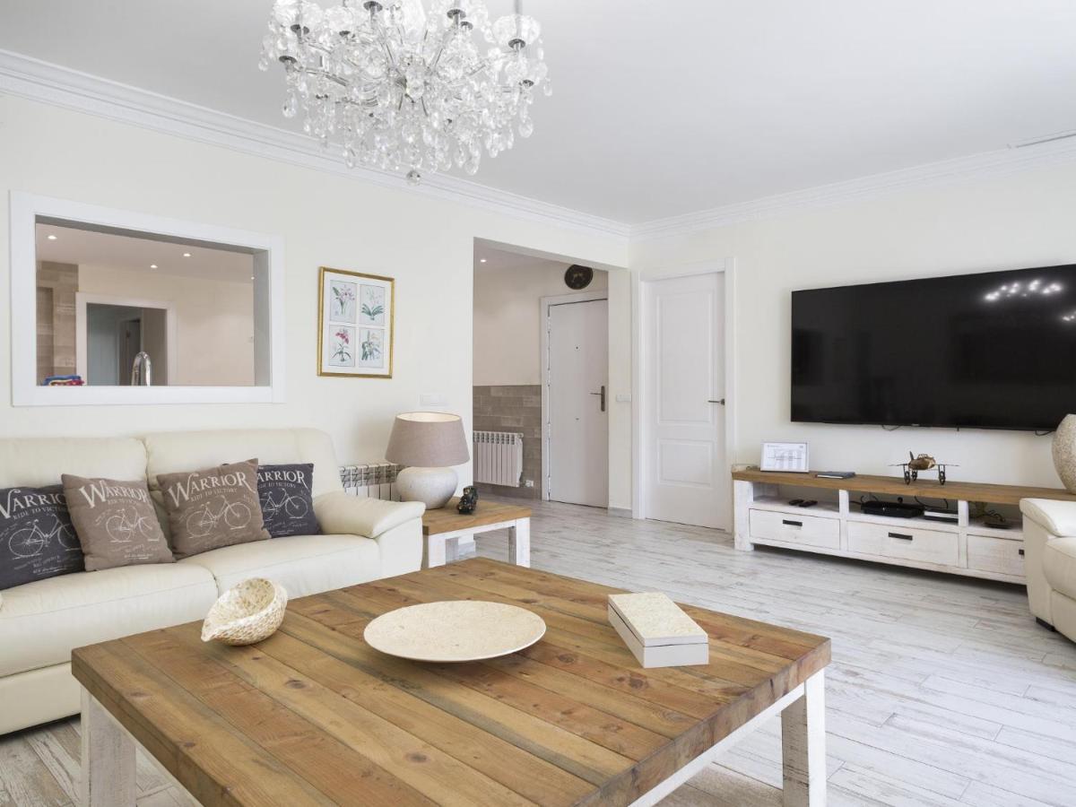 Sitges Spaces Mediterranean Apartments 5 Bedrooms, 4 Bathrooms, 75M2 Terrace, Centre Sitges- Sleeps 11 Zewnętrze zdjęcie